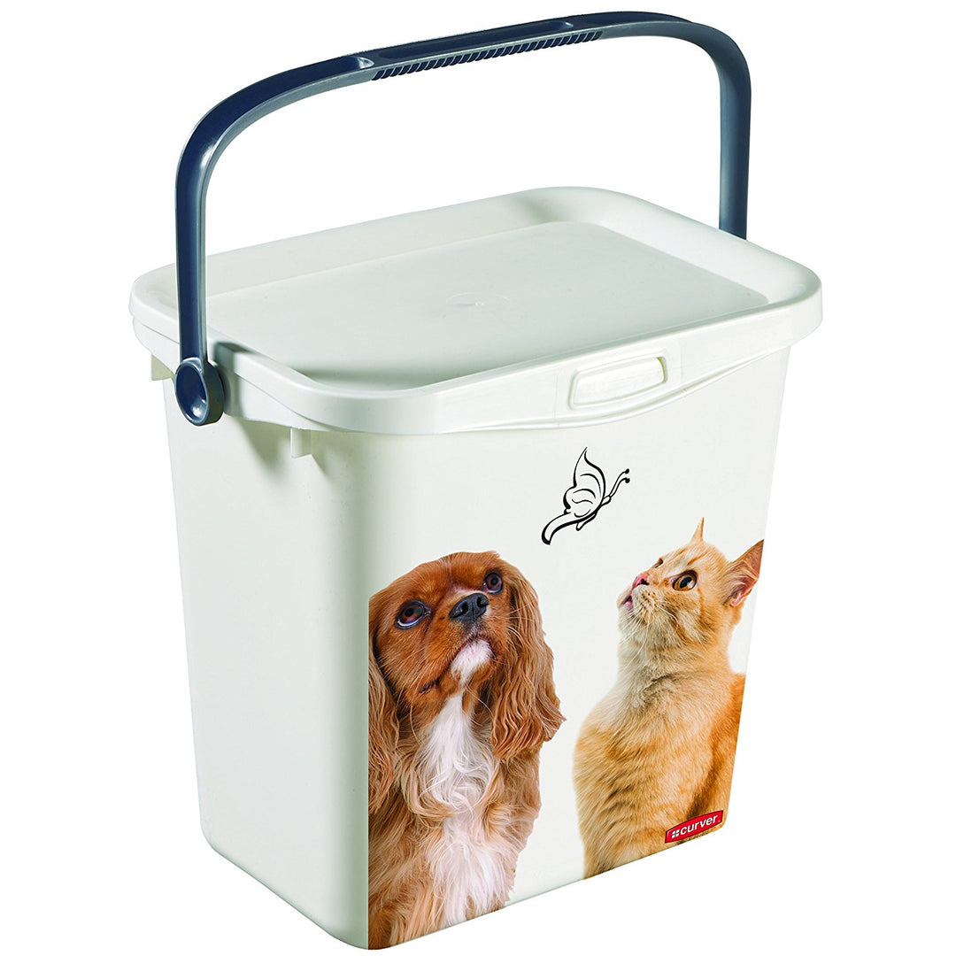 Contenitore Curver Petlife Multiboxx 6Lin plastica con coperchio, dotato di maniglia ergonomica e chiusura comoda e sicura.