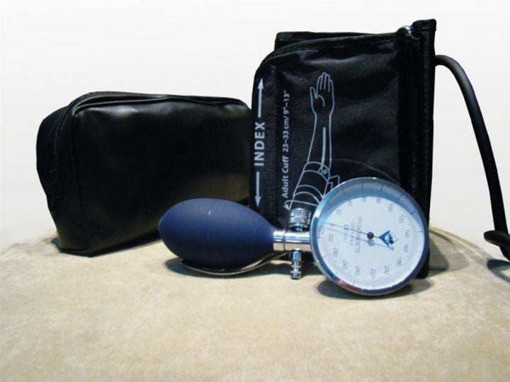 Misuratore di pressione manometro manuale con stetoscopio Gess Optimum