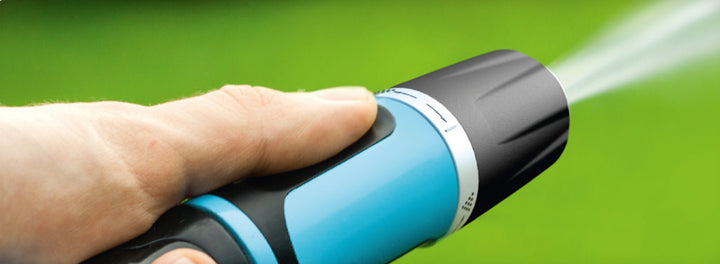 Irrigatore rettilineo Cellfast Ergoz con controllo del getto a variazione continua