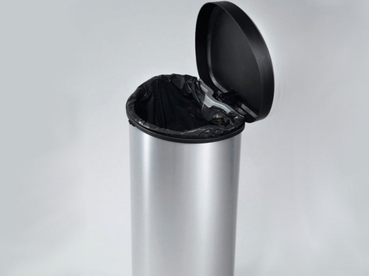 Bidone della spazzatura 40 litri con pedale argento Curver