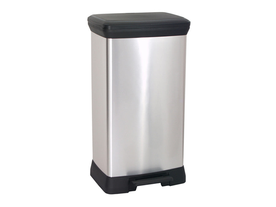 Pattumiera CURVER capienza 50L colore argento con pedale