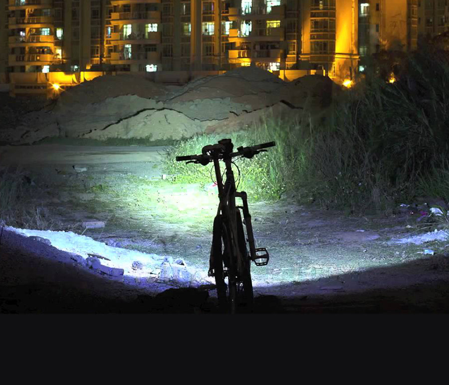Toria per bicilcetta  Cree 200 lumen LED Maclean Energy MCE175