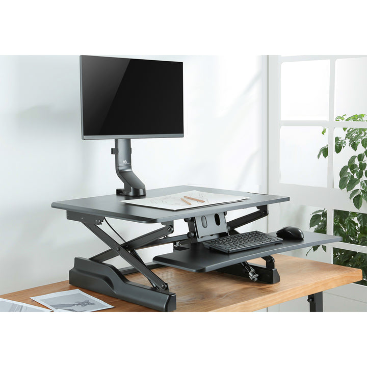 Supporto per monitor 17"-32" 8kg Maclean MC-853 si adatta a MC-848 e MC-849