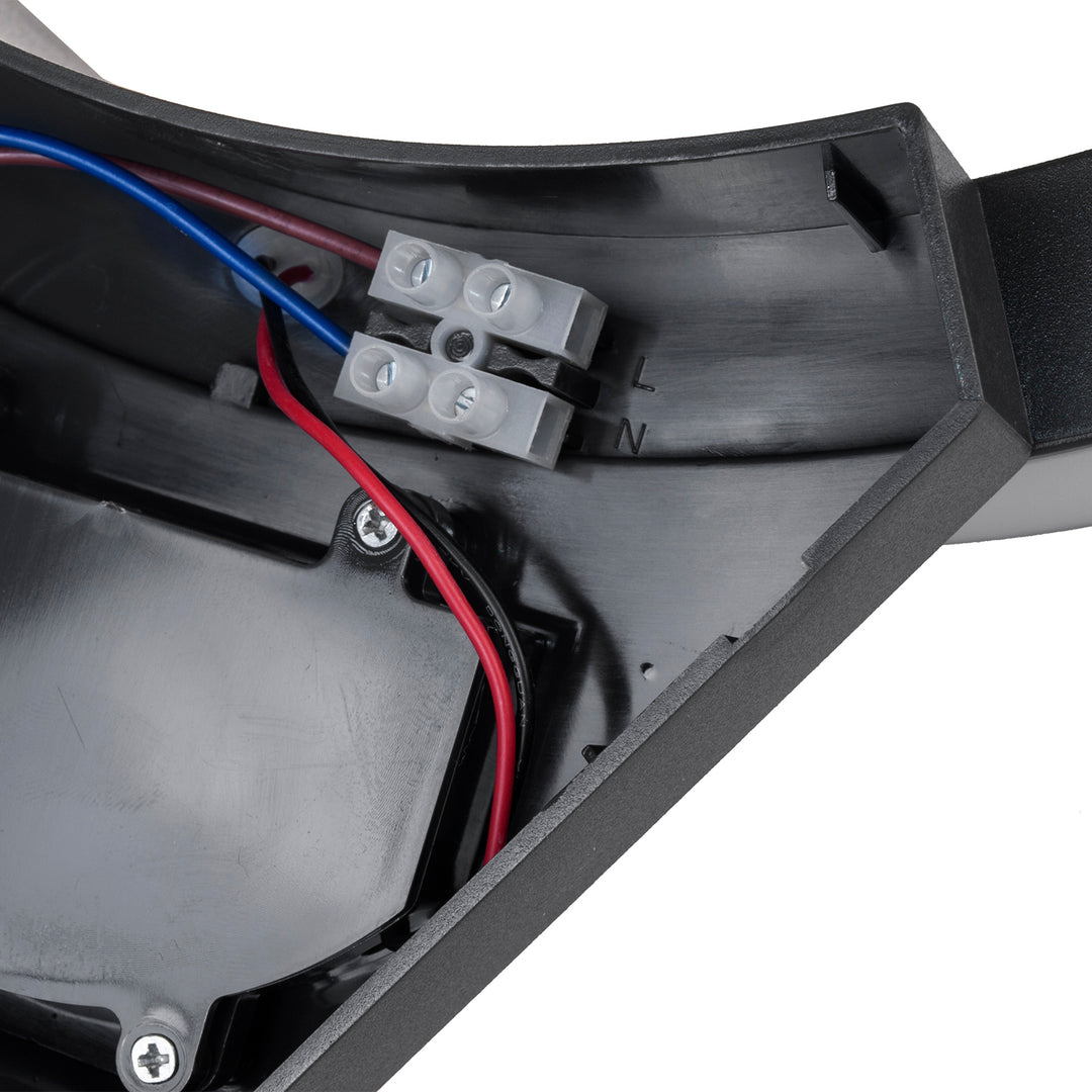 Lampada a LED con sensore di movimento a infrarossi MCE290 B 800lm 10W IP54 Maclean Energy nero