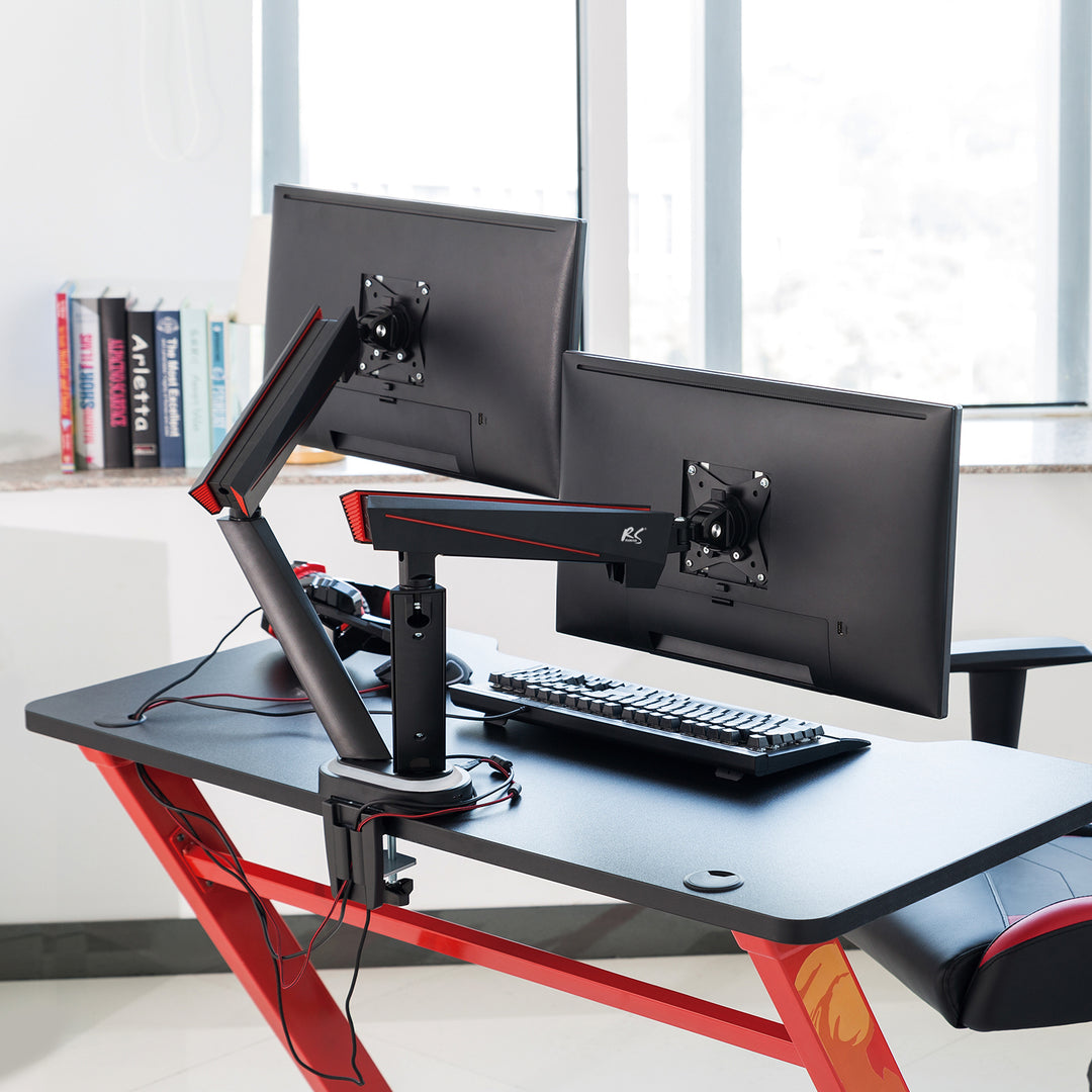 NanoRS RS886: full motion, illuminazione a LED e molte connessioni PC