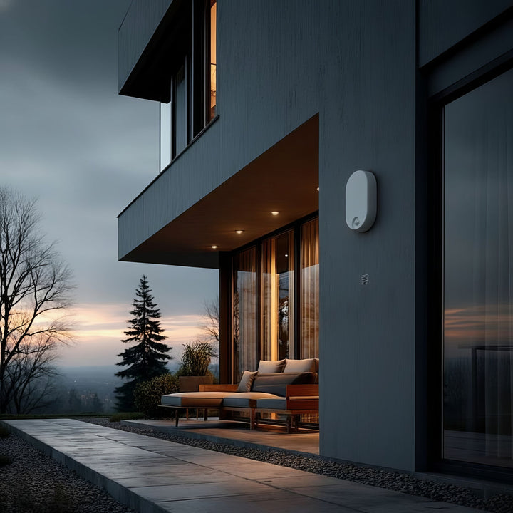 Lampada LED con sensore di movimento a infrarossi MCE340 W 1100lm 15W IP54 Maclean Energy bianco, bianco naturale (4000K)