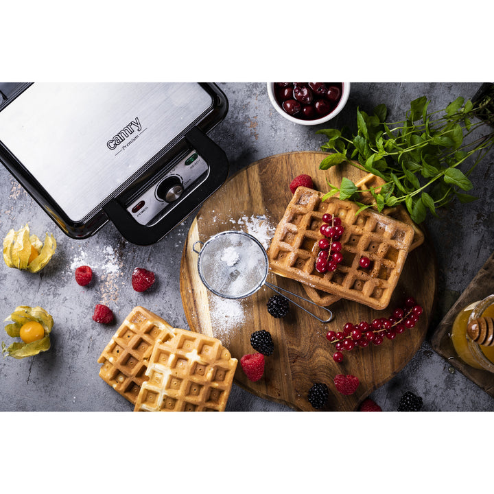 La macchina per waffle Camry CR 3046 1600W cuoce 2 waffle XXL contemporaneamente