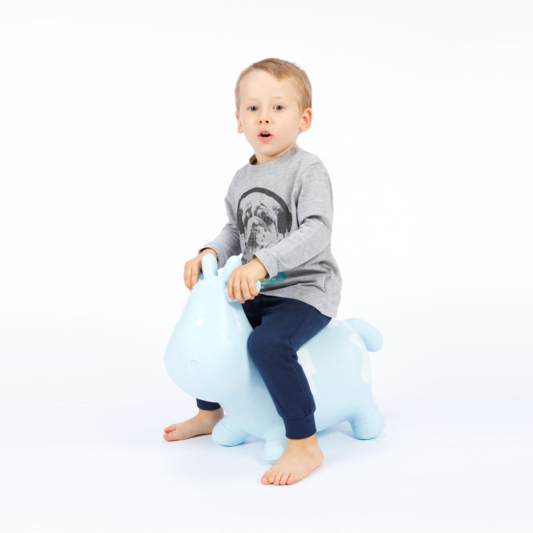 Il maglione Hoppimals in gomma blu fondente - un divertimento enorme e unico nel saltare