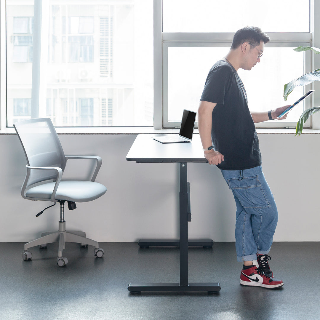 Ergo Office ER-434 Scrivania elettrica Altezza regolabile max 118 cm 50 kg - Scrivania Sit-stand Colore grigio