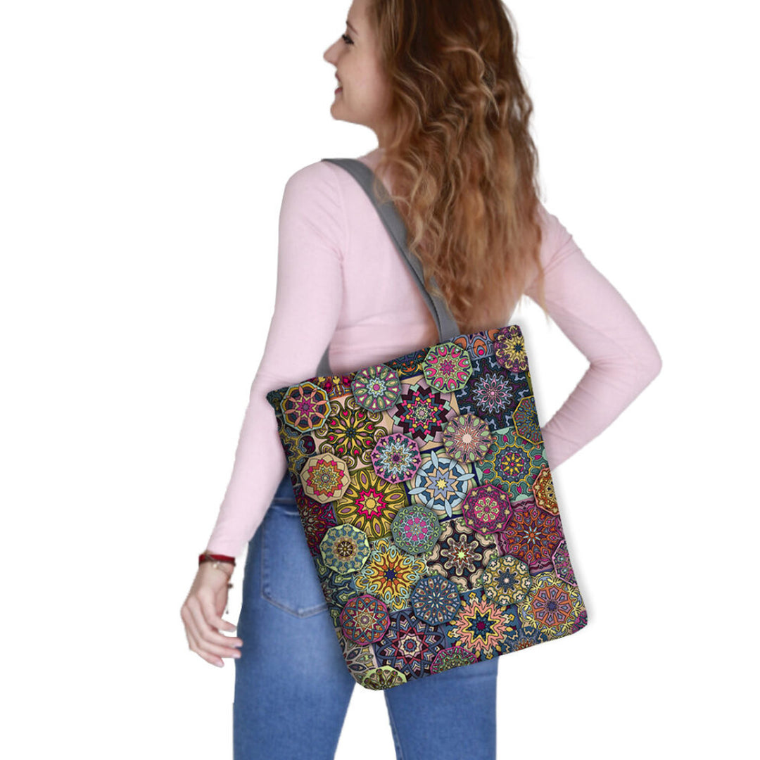 Borsa a tracolla in tela, chiusura lampo, dimensioni 36x40 cm, motivo stampato Valencia