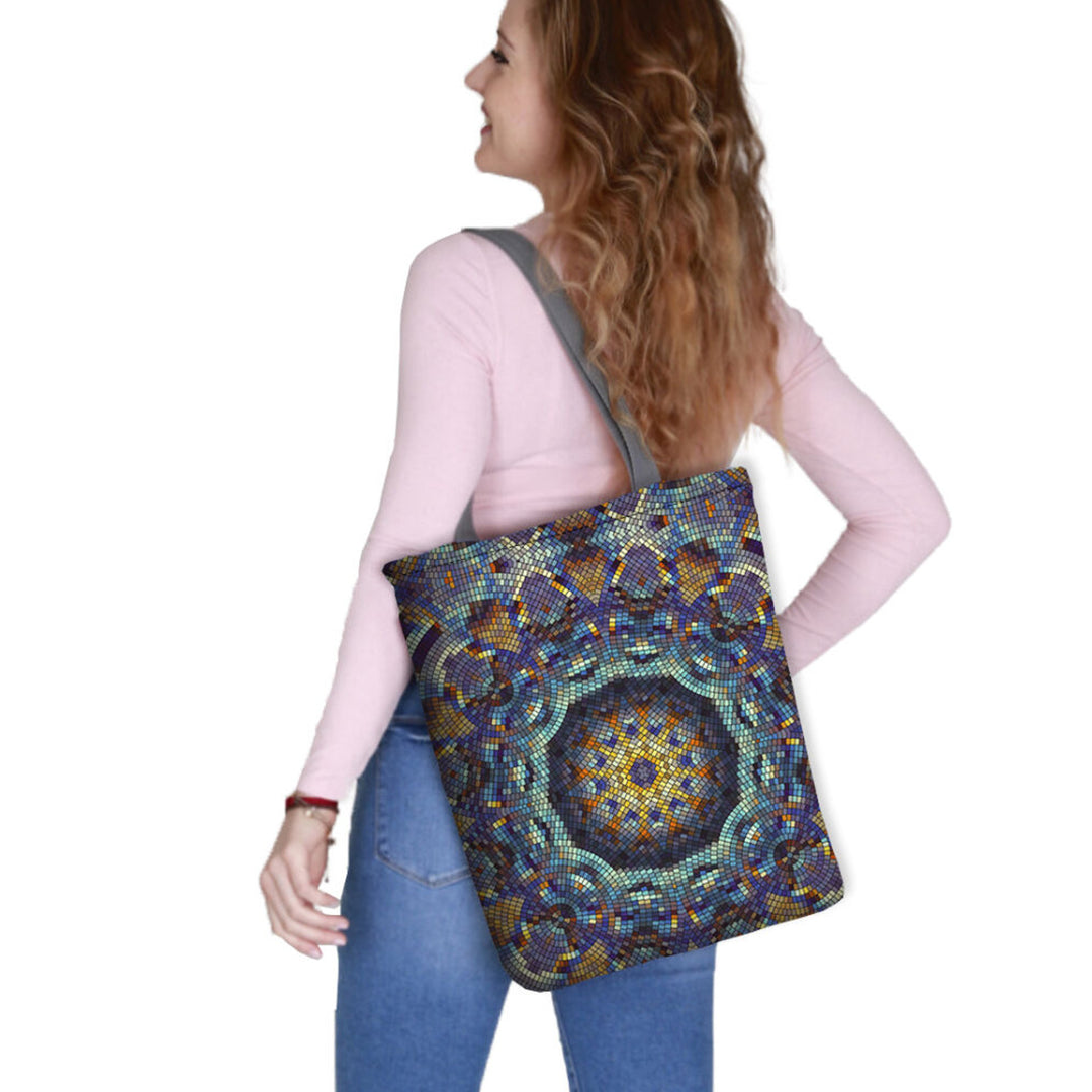Borsa a tracolla in tela, chiusura lampo, dimensioni 36x40 cm, motivo stampato Barcelona
