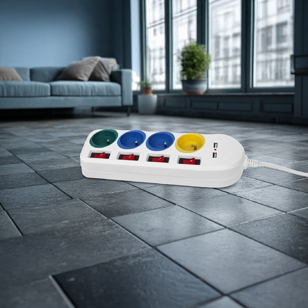 Ciabatta elettrica Maclean, cavo di prolunga a 4 prese + 2xUSB, con interruttori, 250VAC/10A, 2,1A 5V, 1,5m, bianco, MCE229 W