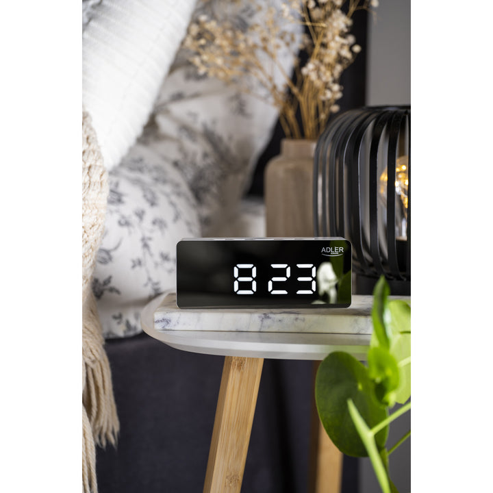 Sveglia con display LED e termometro Adler AD 1189 W