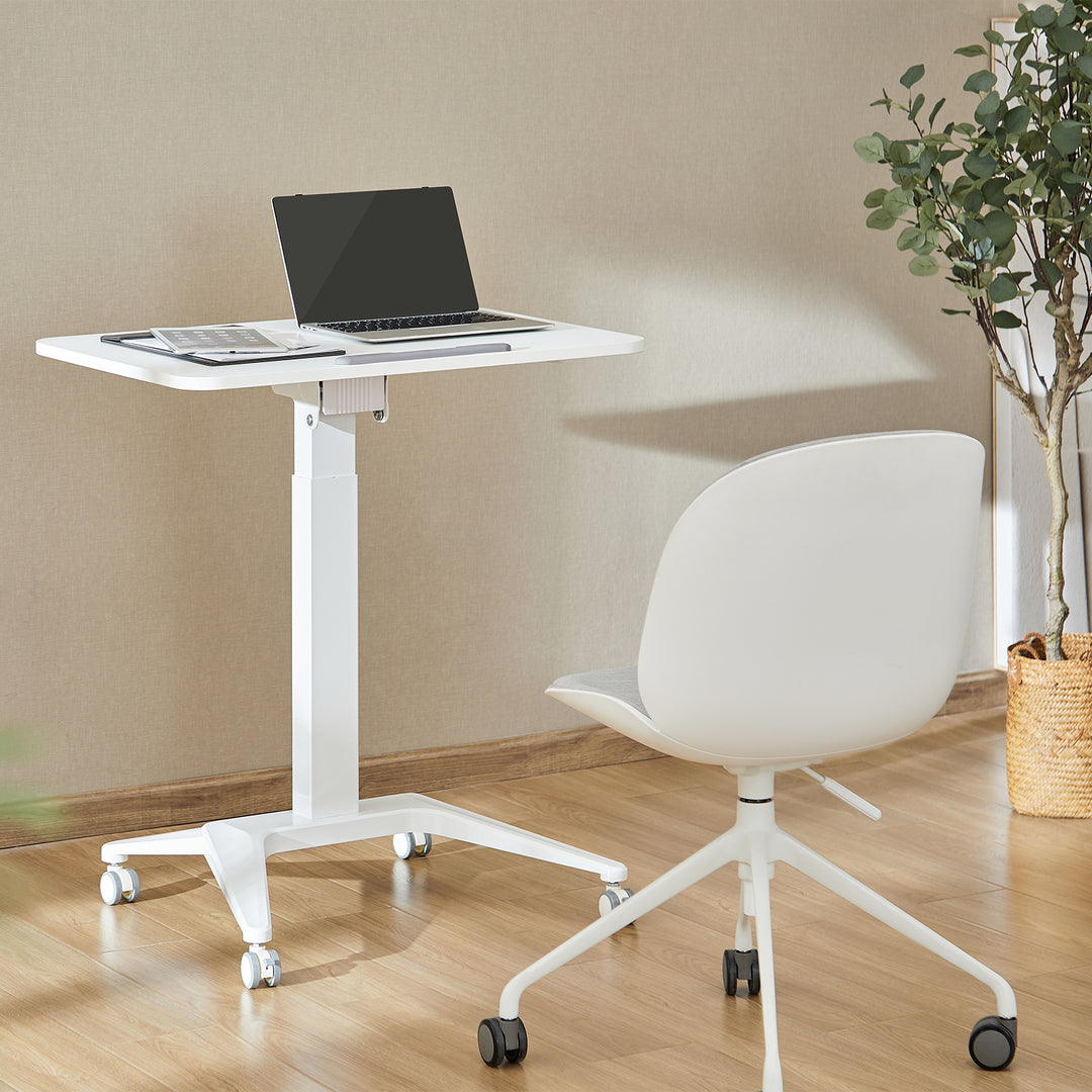Scrivania mobile Maclean per laptop, bianca, regolazione pneumatica dell'altezza, 80x52cm, 8kg max, 109cm h, MC-453W