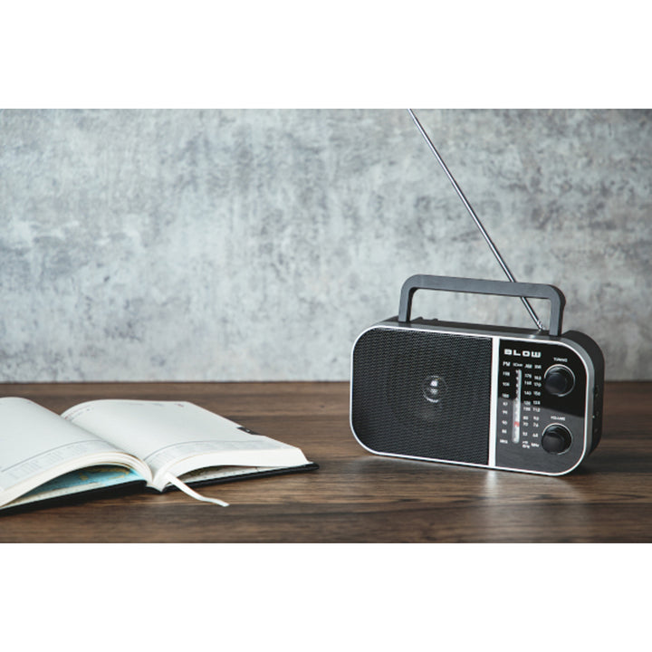 Radio analogica portatile AM/FM RA6 alimentata a batteria e a rete Blow