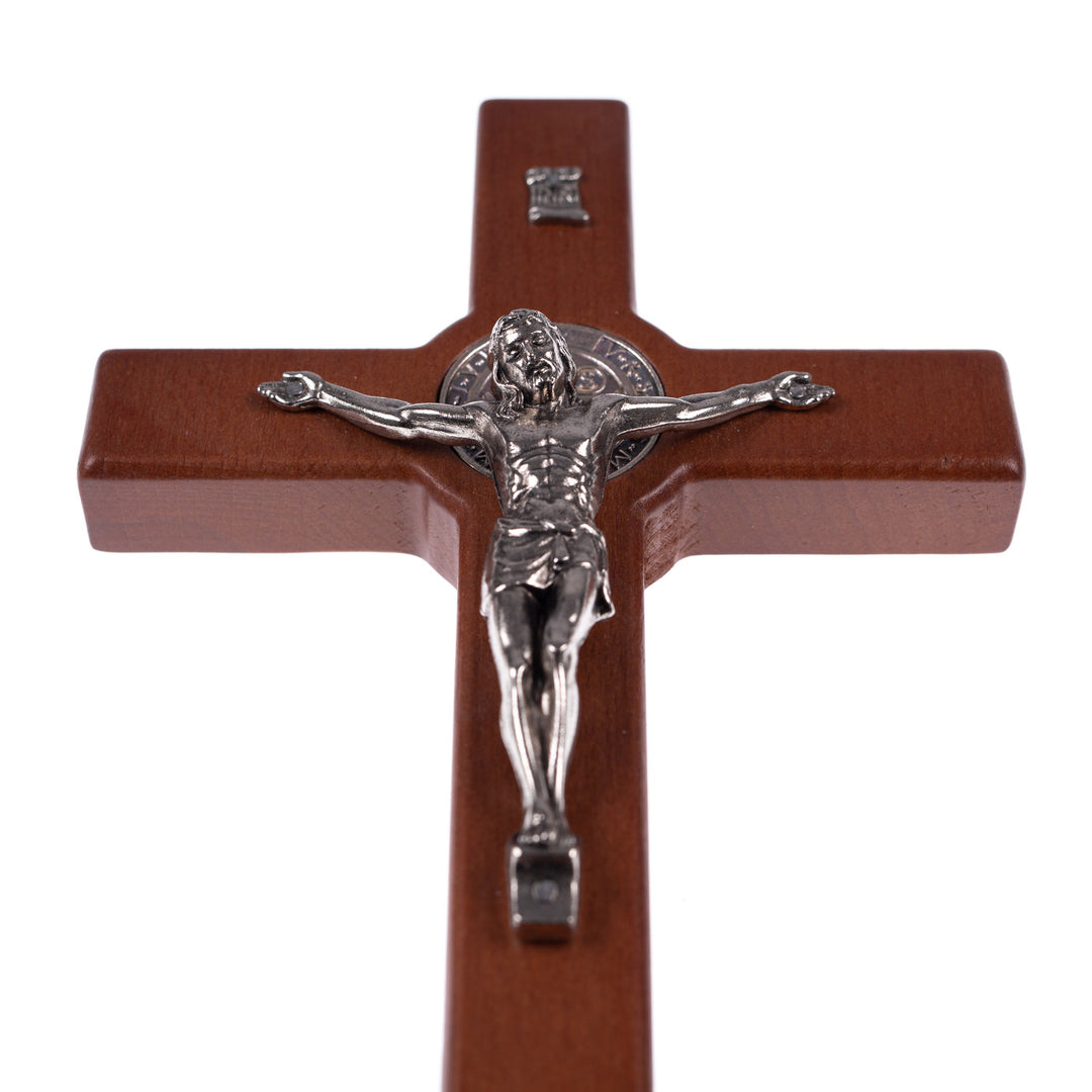 Croce di San Benedetto in legno con pasqua, colore marrone  18x10x1,8cm