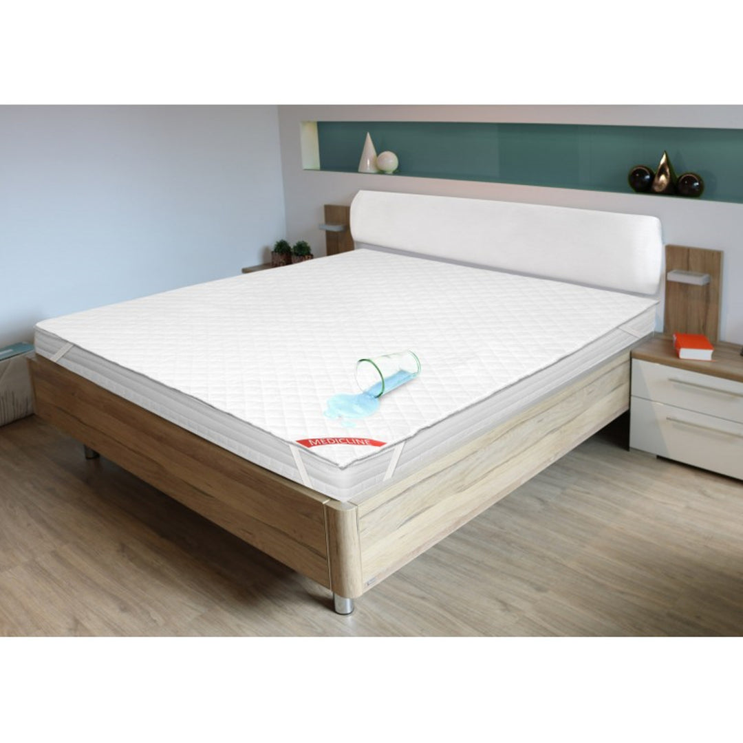 Medicline Premium Coprimaterasso Impermeabile  Trapuntato Lavabile fino a 30 gradi 200g/m2 (80x200cm)