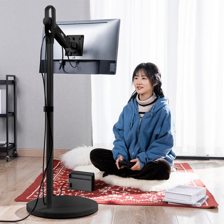 Supporto mobile per monitor/TV Maclean, molla a gas, 17"-35", 2-10kg, nero, MC-970B