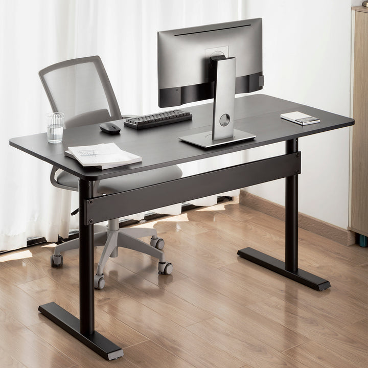 Scrivania con piano 140x68cm Ergo Office, molla a gas, regolabile in altezza, per lavorare in piedi e seduti, altezza massima 115cm, ER-453