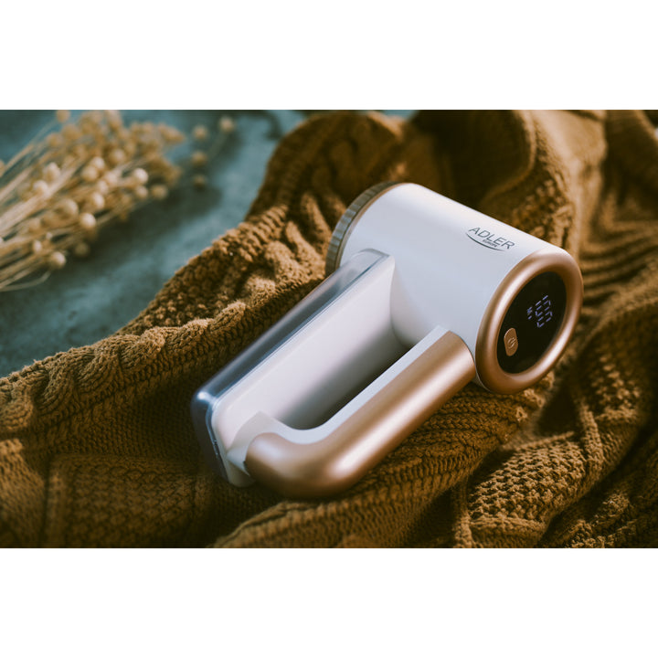 Rasoio per tessuti Adler, ricarica USB, display LCD, velocità a 3 livelli, spazzola, AD 9617