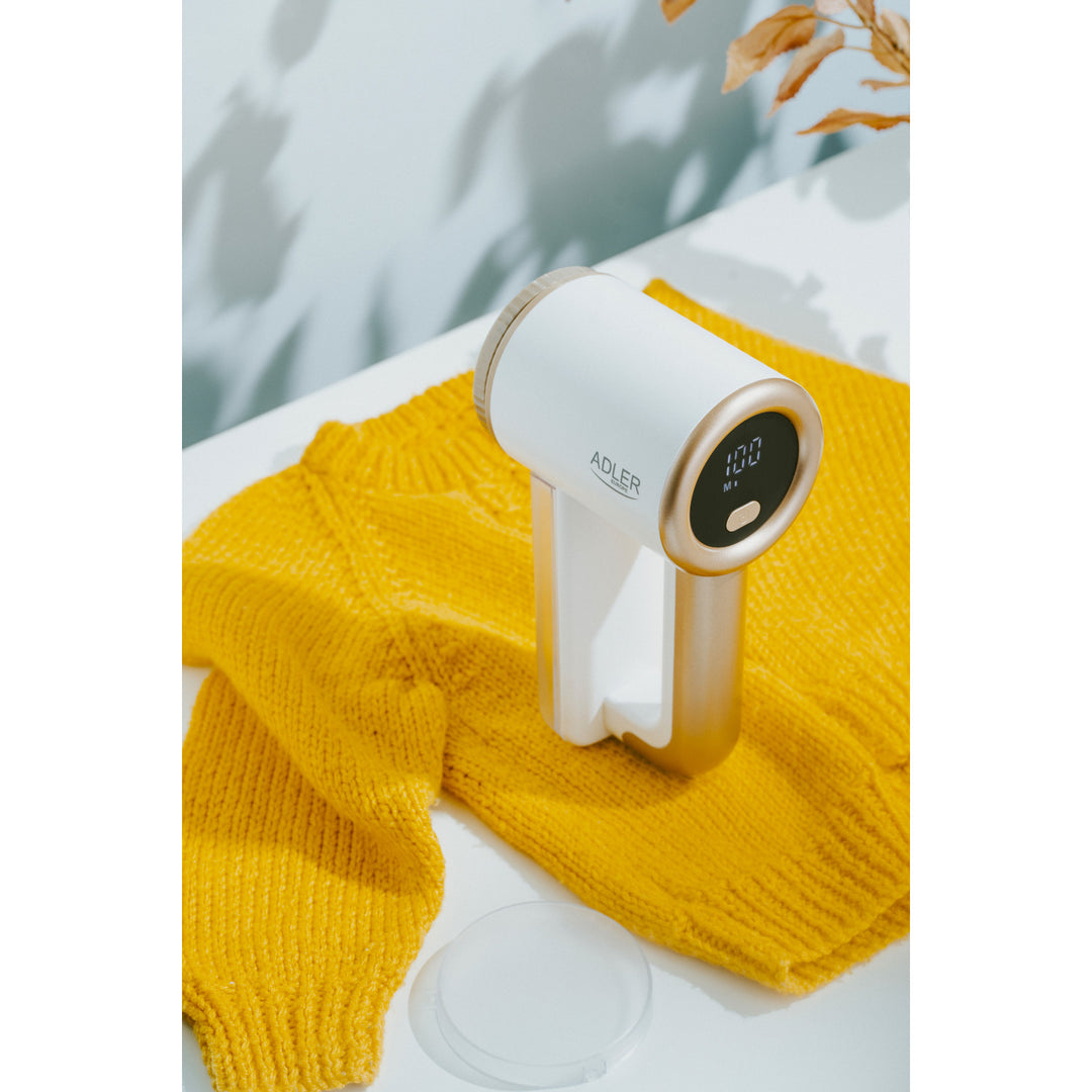 Rasoio per tessuti Adler, ricarica USB, display LCD, velocità a 3 livelli, spazzola, AD 9617