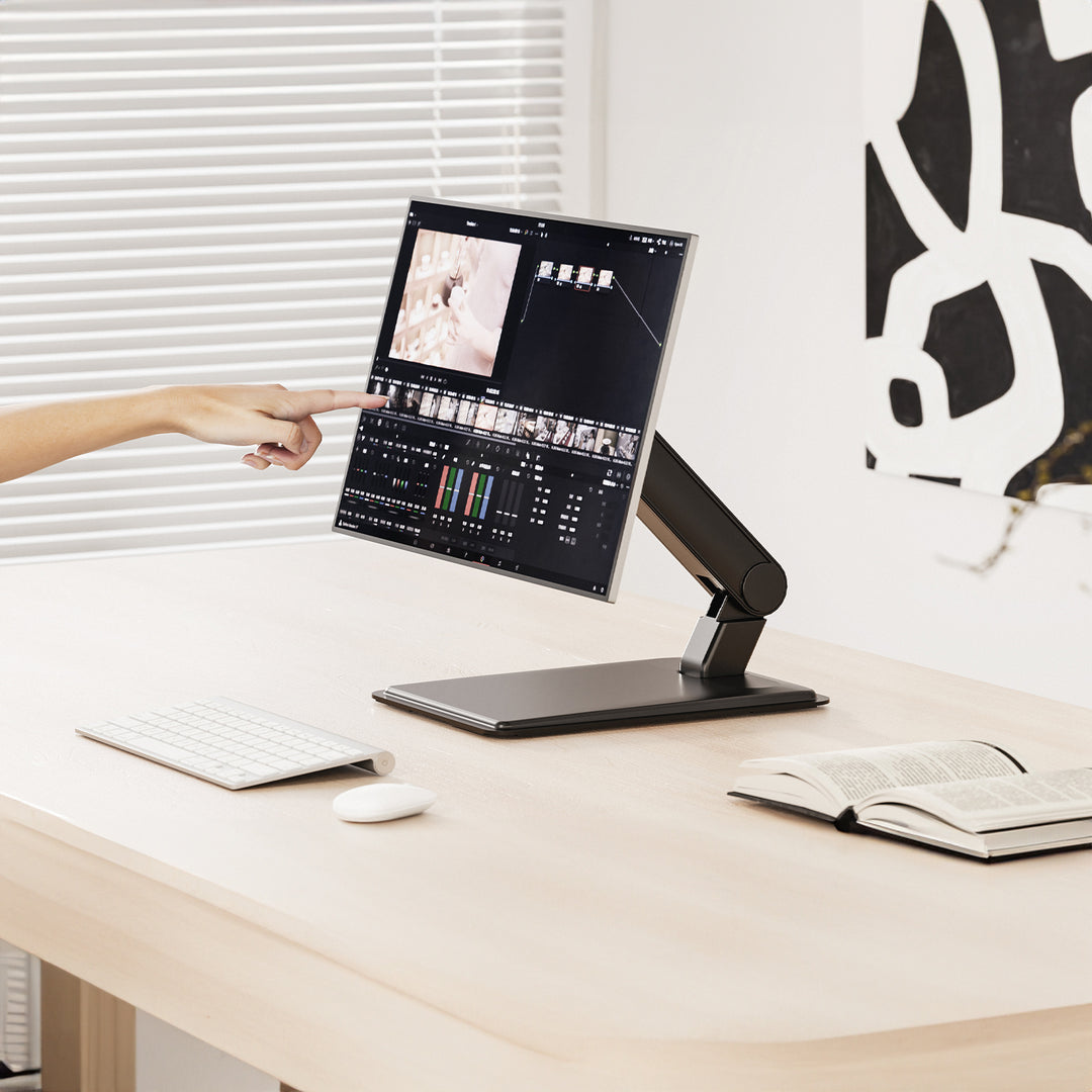 Supporto per touchscreen Maclean, indipendente con supporto, VESA 75x75/100x100, 17"-32", max 8kg, MC-989