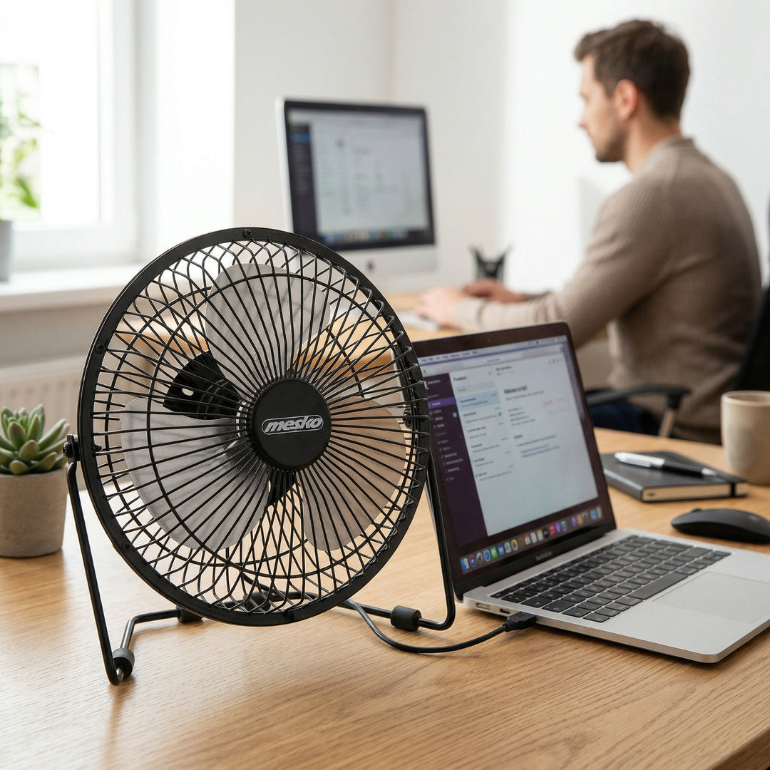 Ventilatore da scrivania Mesko, diametro 15 cm, alimentazione USB, oscillazione verticale, MS 7322