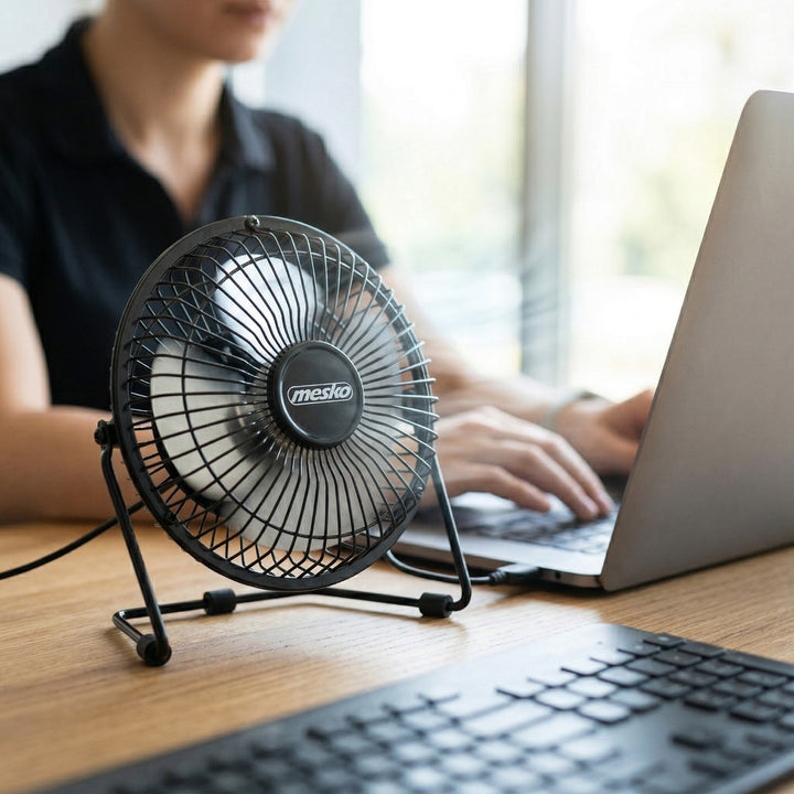Ventilatore da scrivania Mesko, diametro 15 cm, alimentazione USB, oscillazione verticale, MS 7322