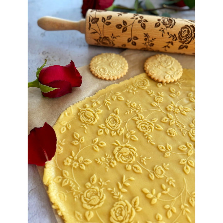 Rullo per dolci inciso Goody Woody, 46 cm, legno di faggio, disegno di rosa selvatica