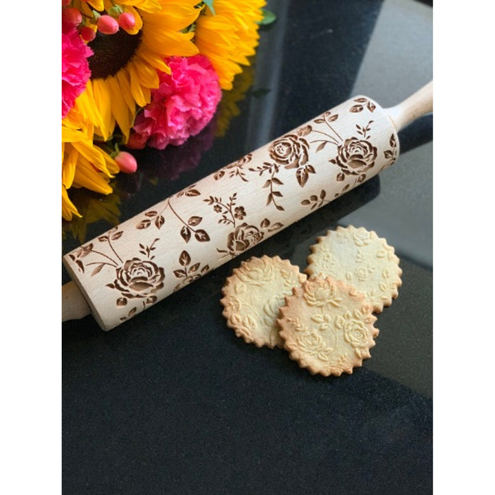 Rullo per dolci inciso Goody Woody, 46 cm, legno di faggio, disegno di rosa selvatica