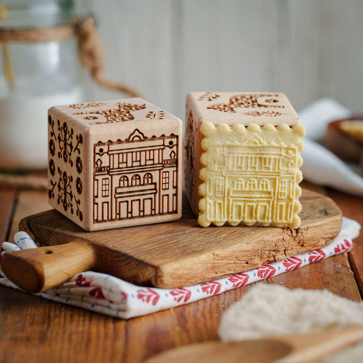 Cubo per dolci inciso Starmann, 6 cm, legno di faggio, 6 disegni, stile scandinavo