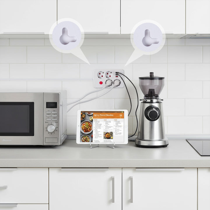 Ciabatta elettrica Maclean, cavo di prolunga a 4 prese + 3xUSB, 110-240V AC 50/60Hz, 2,1A max 2500W, 1,5m, bianco, MCE392 W