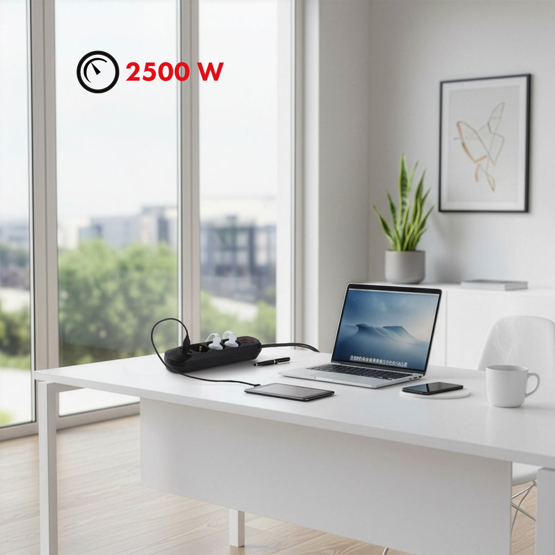 Ciabatta elettrica Maclean, cavo di prolunga a 3 prese + 3xUSB, 110-240V AC 50/60Hz, 2,1A max 2500W, 1,5m, nero, MCE394 B