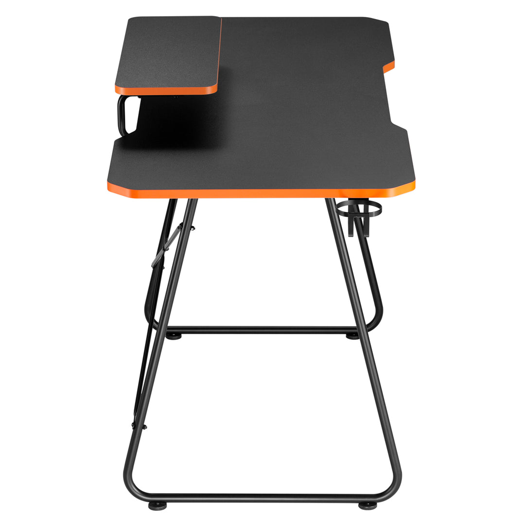 Scrivania per videogiochi con ripiano per monitor NanoRS, 50 kg max, altezza 850 mm, nero, RS170+Organizzatore di cavi/griglia per scrivania Nano RS, 1345 mm, nero e rosso, RS125