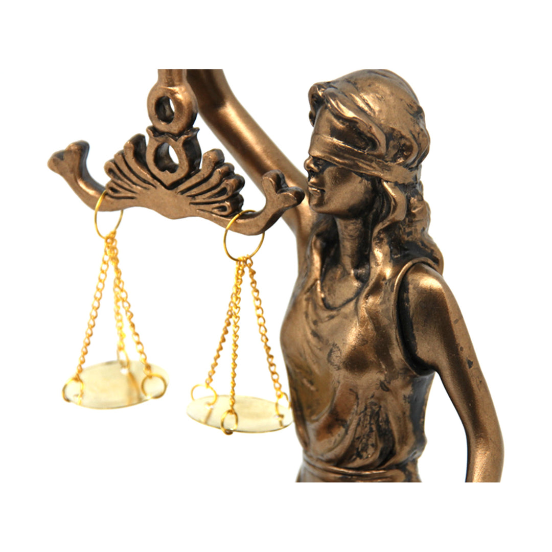 Statuette di Themis con bilancia e spada, poggia libri, Regina Isabella, 2 pezzi