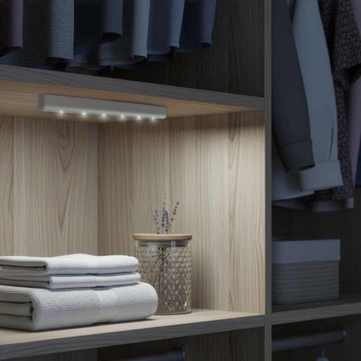 Lampada da cucina Maclean 6LED sottopensile, oblunga, con sensore di movimento, 5xAA, MCE123 + 5x batteria alcalina AAA Varta Industrial