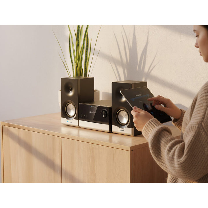 Microfono Blaupunkt, CD, USB, radio FM, Bluetooth, telecomando, orologio con funzione sveglia, MS40.2BT