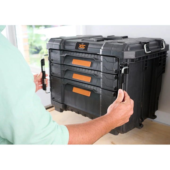 Cassetta degli attrezzi XL Keter ROC Pro Gear 2.0, con tre cassetti, divisori inclusi, spazio per lucchetto, chiusure frontali, 259671
