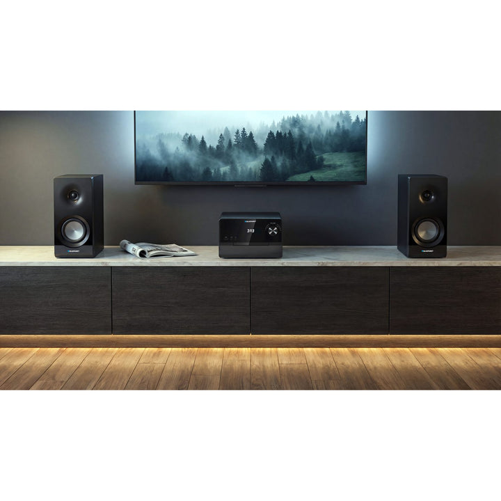 Microtorre Blaupunkt, potenza 100 W RMS, sintonizzatore DAB+, display LED, radio FM, antenna telescopica inclusa, connettore HDMI ARC, CD/MP3/USB/BT, orologio con funzione sveglia, MS49DAB