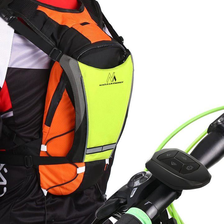 Zaino con segnalatore LED, telecomando, impermeabilità: telecomando IPx5, zaino IPX2 + bretelle sportive per telefono Maclean