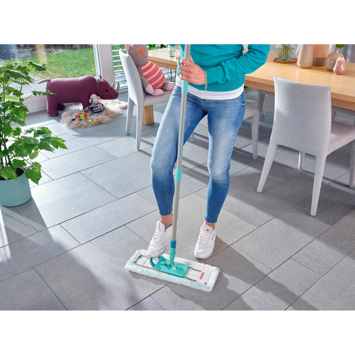 Set Profi Leifheit, mop e secchio con rotelle, strizzatura con il piede, facile da svuotare, capacità 8 L, panno Micro duo, 55096