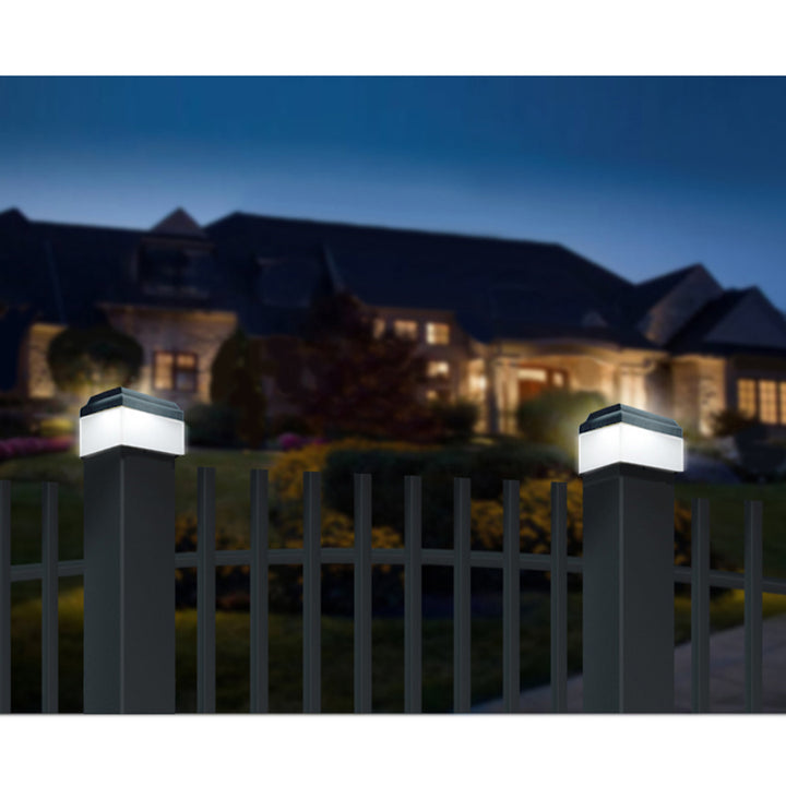Lampada solare a LED da palo GreenBlue, 60x60 mm, tettuccio a busta, GB126, 2 pezzi