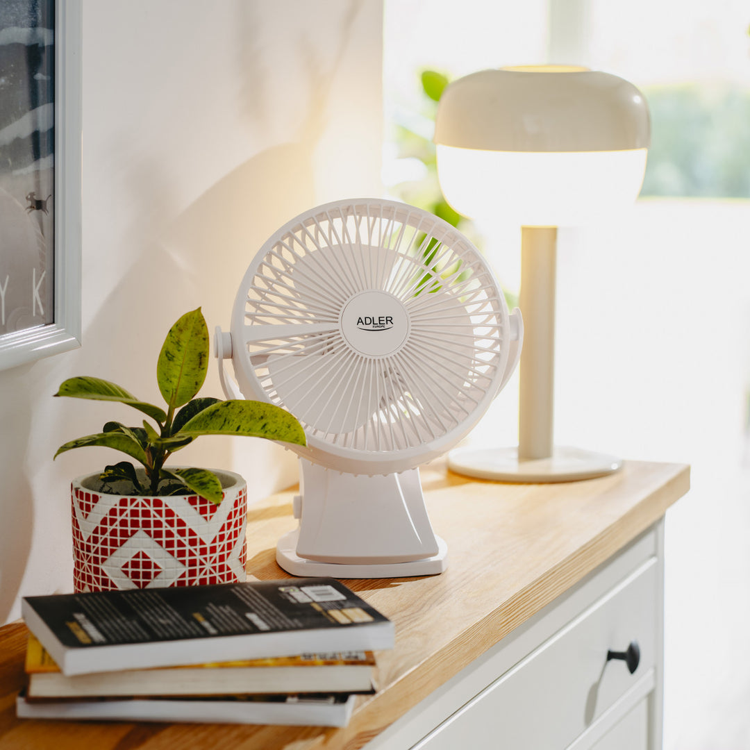 Ventilatore da scrivania con clip, a batteria, 15,5 cm, rotazione a 360°, USB-C, Adler