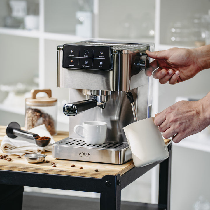 Macchina da caffè da 20 bar, Thermoblock, montalatte, 5 in 1, Adler AD 4390