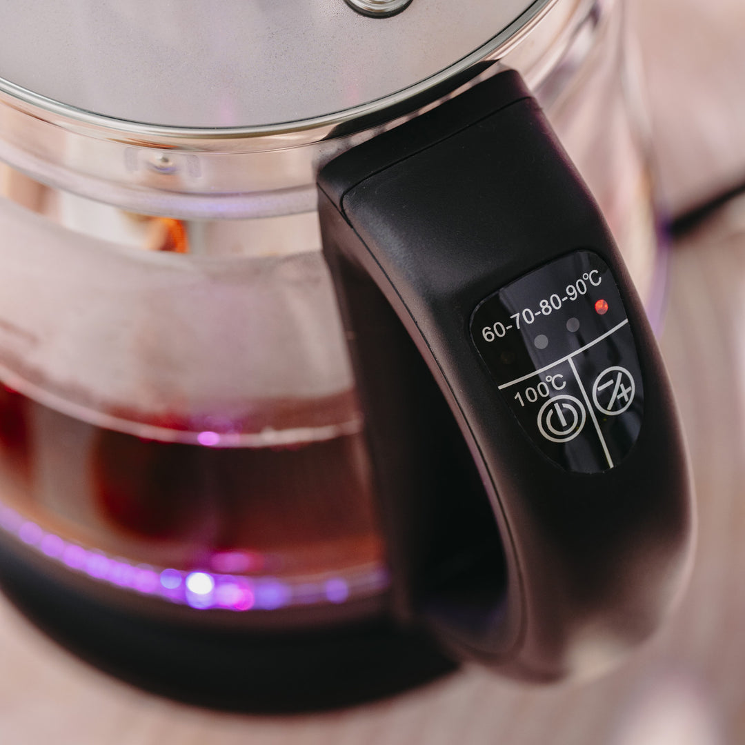 Bollitore in vetro da 1,5 L con infusore e regolazione della temperatura, 2200 W, LED 60–100 °C, Adler AD 1299 nero